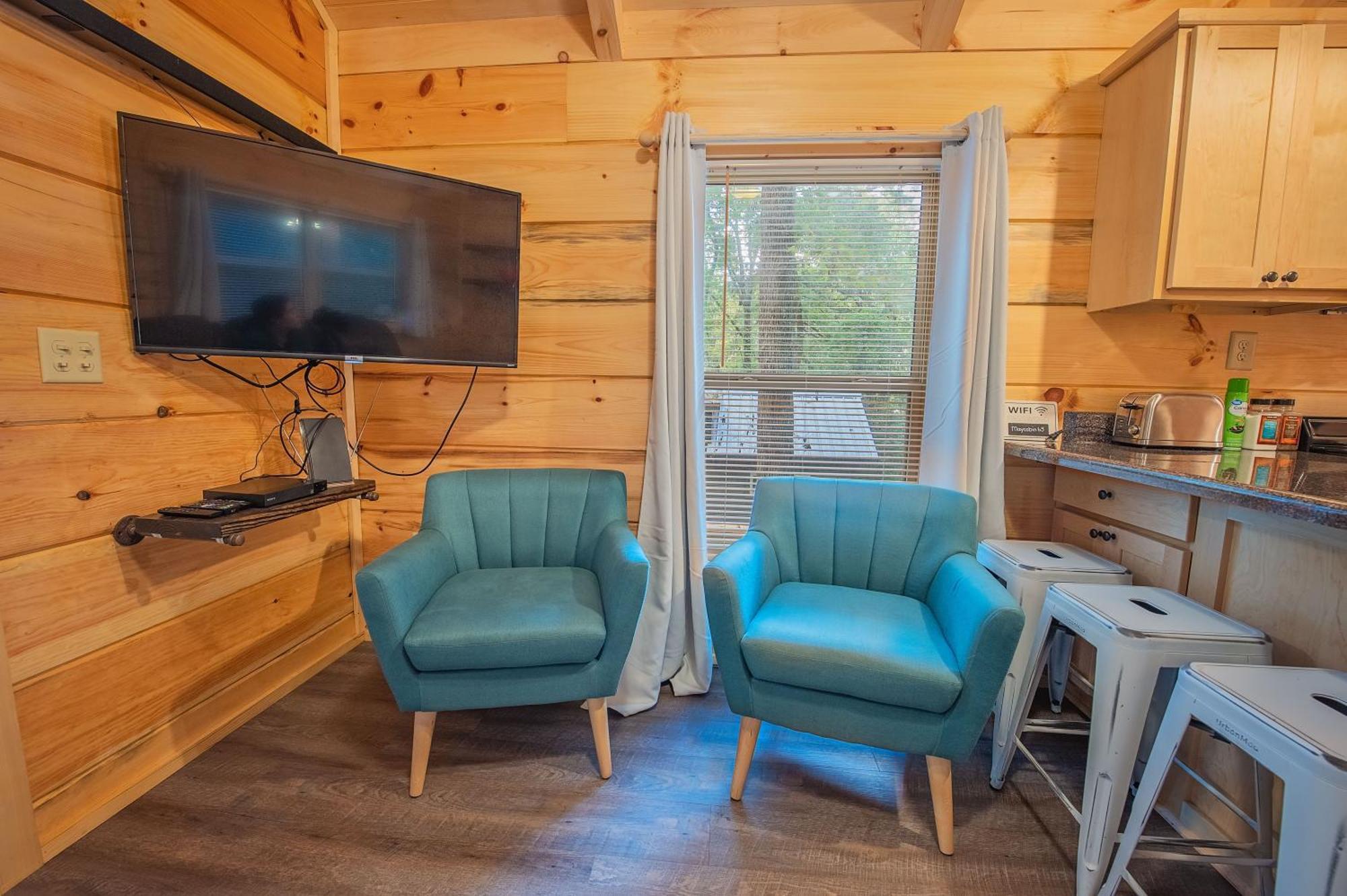 Tiny Cabin Village Private Hot Tub Lynda Cabin Chattanooga Dış mekan fotoğraf