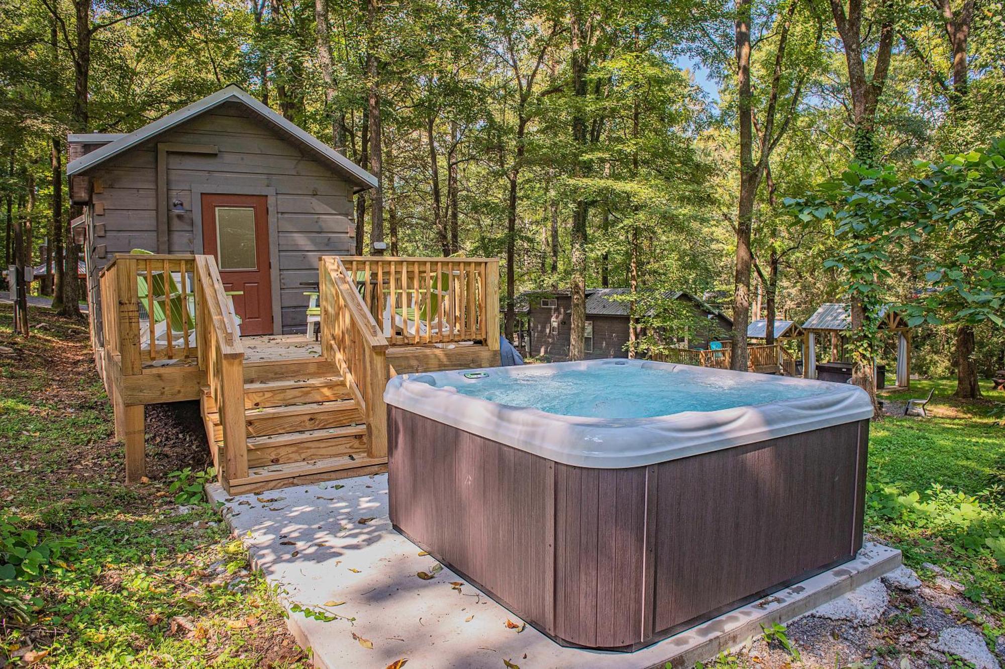 Tiny Cabin Village Private Hot Tub Lynda Cabin Chattanooga Dış mekan fotoğraf